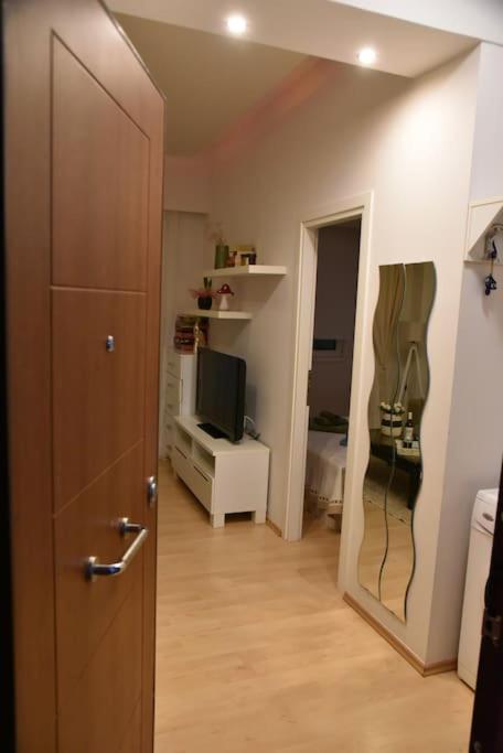 Tiny Treasure Apartment Athens Exterior photo
